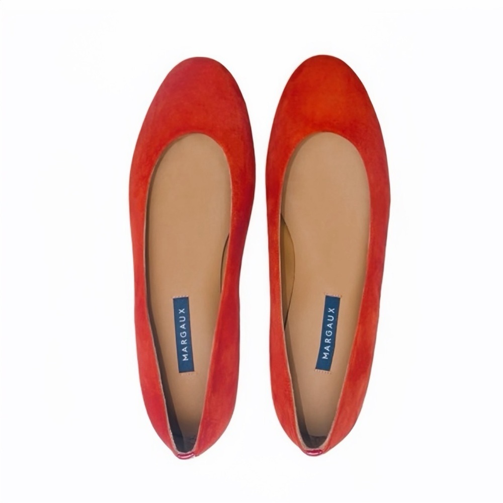 NWOT Margaux Classic Round Toe Flats in “Poppy” Red Suede Size 5 Narrow Width